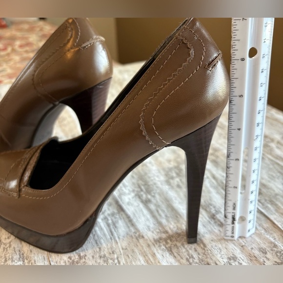 Preloved Stuart Weitzman Chocolate Brown Preppy Penny Loafer Pumps Size 8.5 - Picture 8 of 8